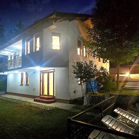 Aida Villa